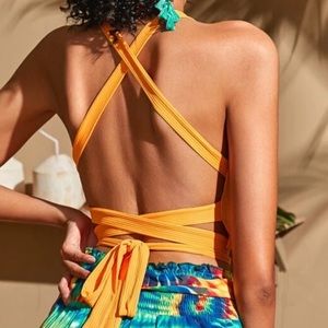 3️⃣FOR2️⃣5️⃣💲‼️Cross back Tied yellow tank